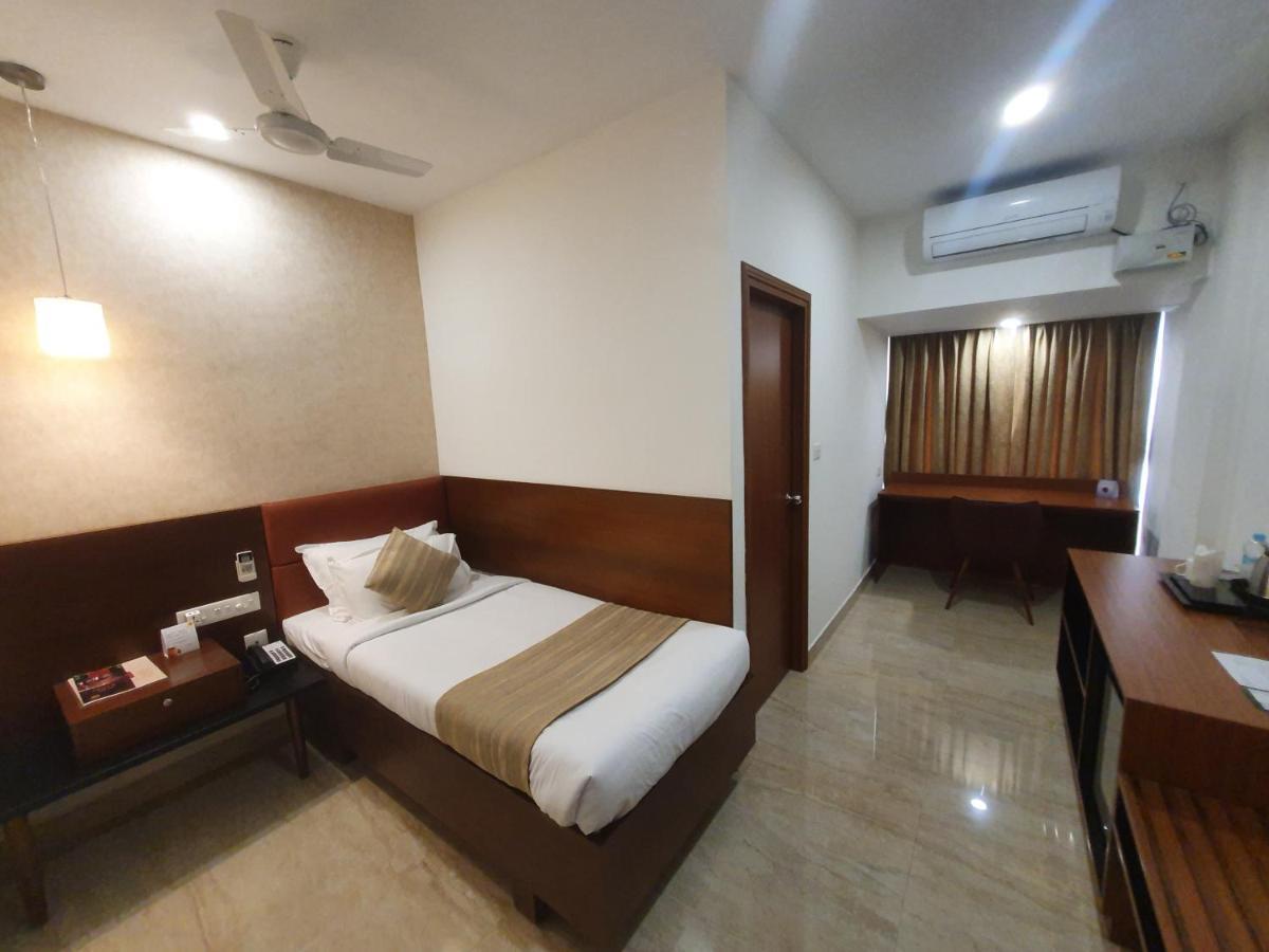 Hotel Aida Kottayam Exterior photo